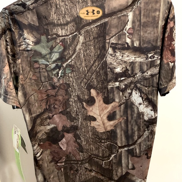 NWT Under Armour youth performance top - Picture 2 of 6